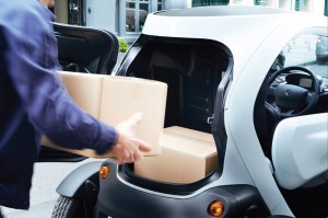 Renault Twizy Cargo - Loading the boot