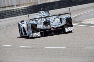 New Porsche LMP1 Hybrid in action